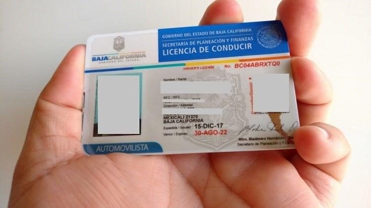 ¡Precaución! Con oferta de licencias de conducir falsas